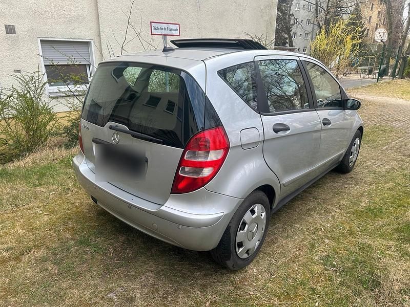 Gebraucht Mercedes A150 95 PS (69 kW) 2004 Silber Van / Kleinbus