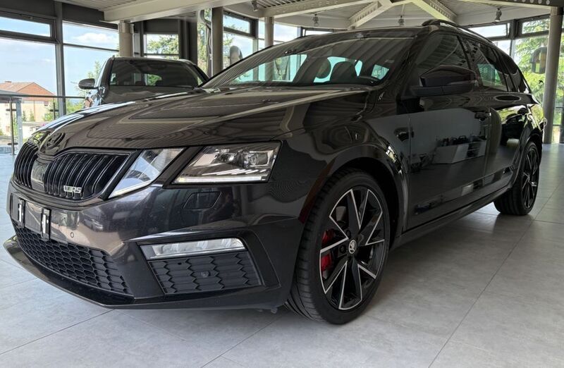 Schwarz Gebraucht 2020 Skoda Octavia RS Kombi | 18.990 € (Guter Preis) - Bild 1/4
