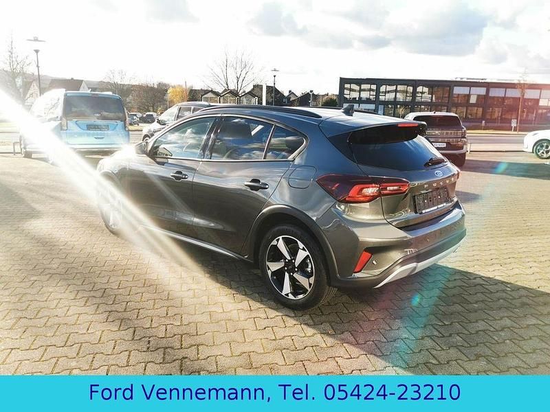 Gebraucht Ford Focus Active X 155 PS (114 kW) 2025 Grau Limousine