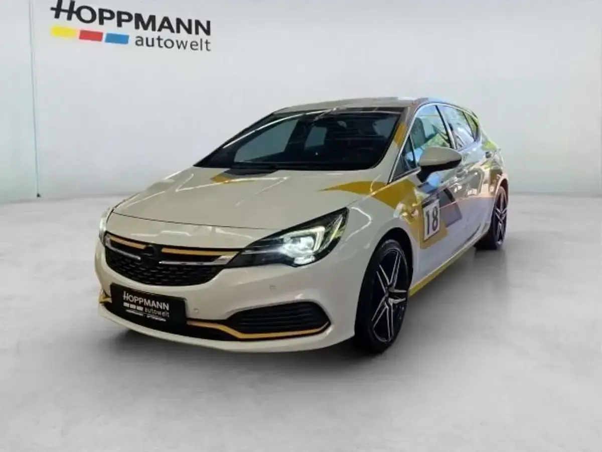 Gebraucht Opel Astra Dynamic 200 PS (147 kW) 2018 Weiß Limousine