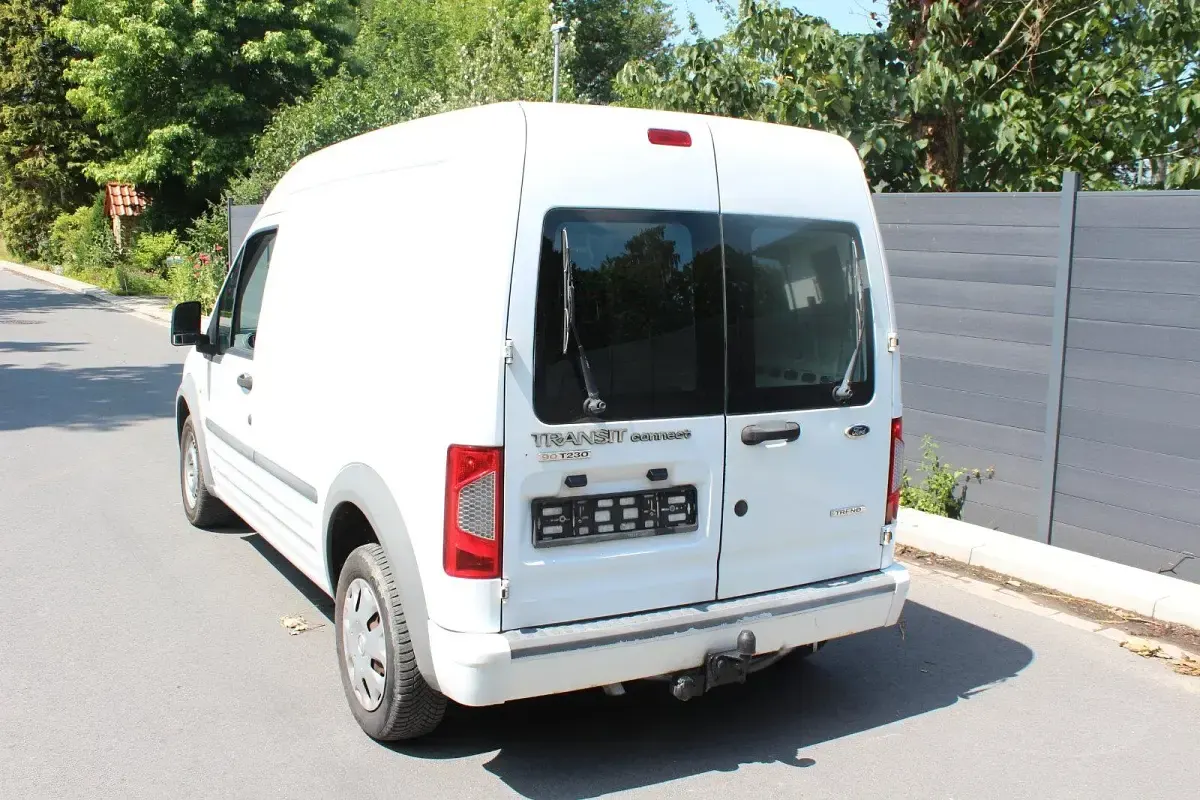 Gebraucht Ford Transit 90 PS (66 kW) 2010 Weiß Pickup