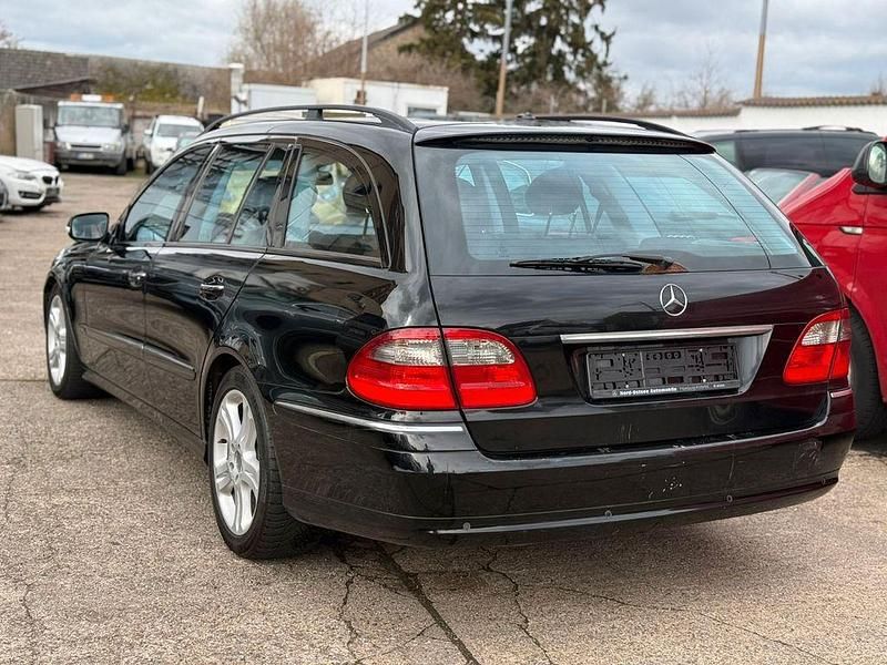 Gebraucht Mercedes E320 Avantgarde 224 PS (164 kW) 2007 Schwarz Kombi