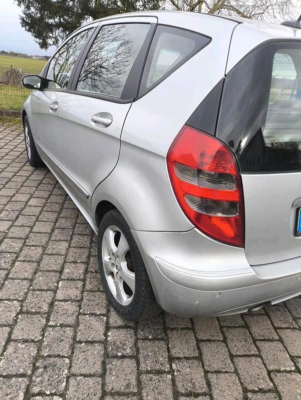 Gebraucht Mercedes A170 116 PS (85 kW) 2006 Silber Kleinwagen