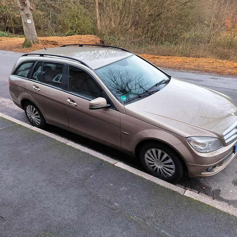 Beige Gebraucht 2010 Mercedes 200 Kombi | 4.999 € (Superpreis) - Bild 1/4