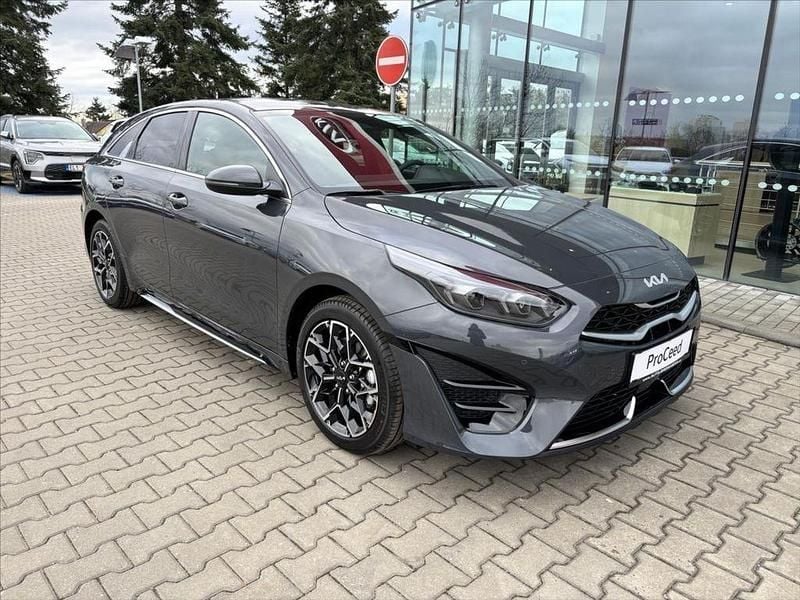 Dark penta me Neu 2025 Kia ProCeed GT-Line Kleinwagen | 26.790 € (Superpreis) - Bild 1/4