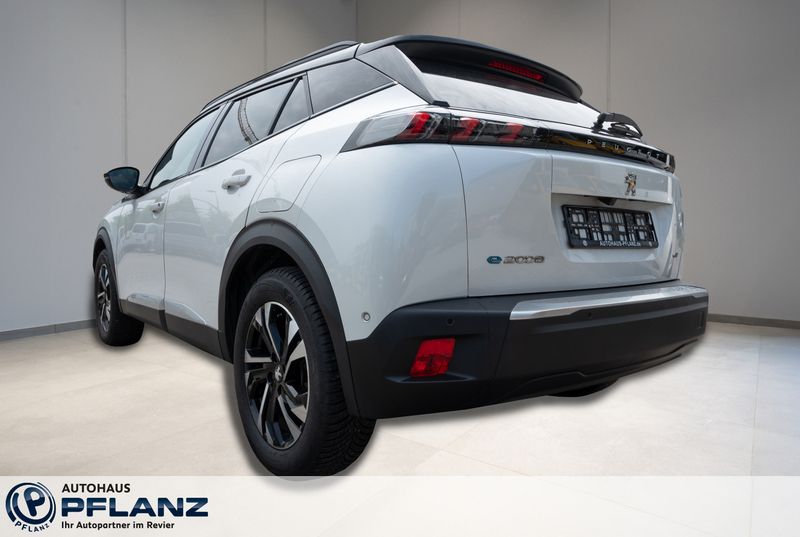 Gebraucht Peugeot e-2008 GTi 100 kW (136 PS) 2022 Weiss SUV
