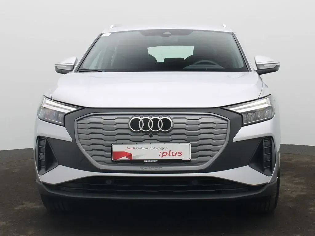 Usata Audi Q4 e-tron Comfort 210 kW (286 CV) 2024 Argento SUV