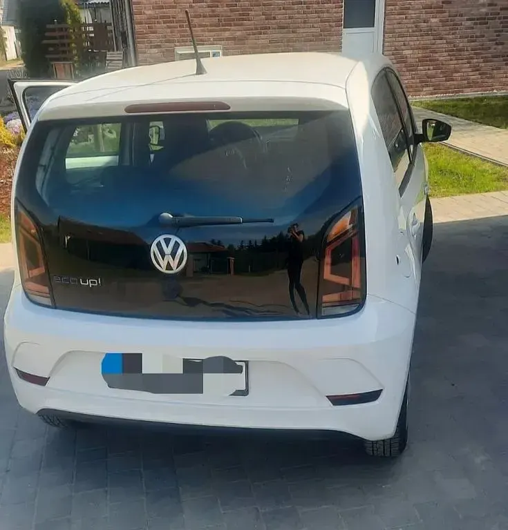 Second-hand VW up! 68 CP (50 kW) 2017 Alb Hatchback
