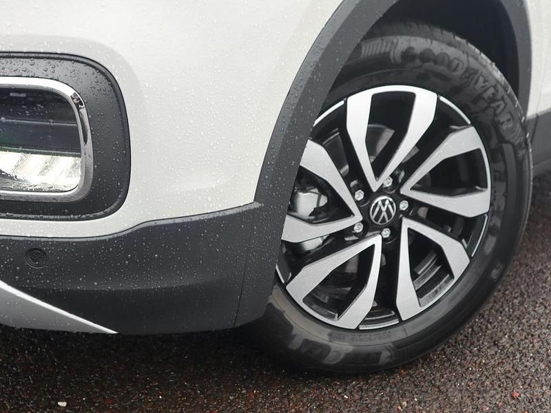 Gebraucht VW T-Cross Active 110 PS (80 kW) 2024 Grau SUV