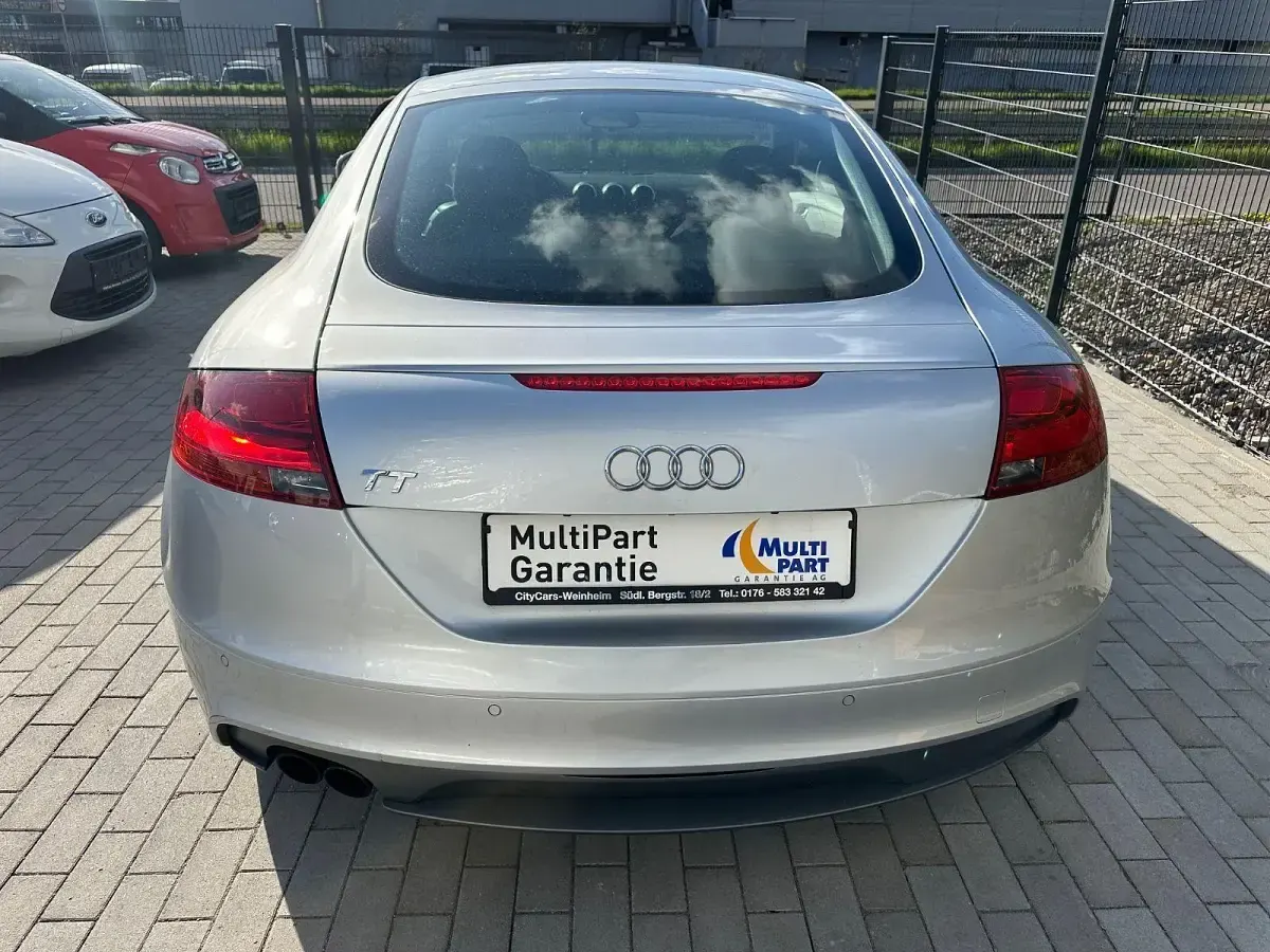 Używany Audi TT S-Line 200 KM (147 kW) 2010 Srebrny Coupe