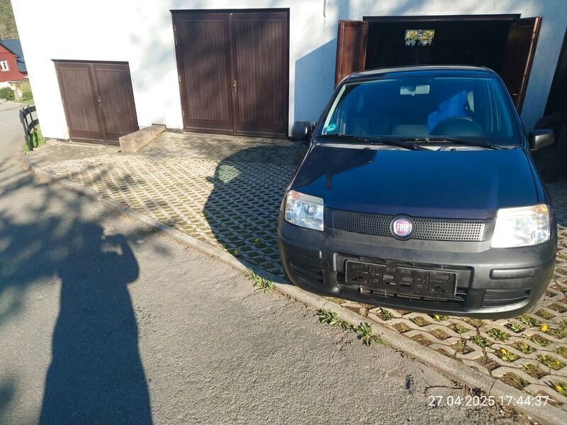 Blau Gebraucht 2009 Fiat Panda Kleinwagen | 900 € (Superpreis) - Bild 1/4