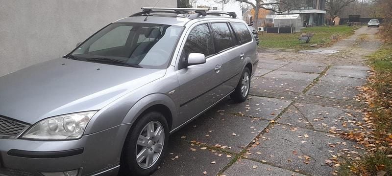 Gebraucht Ford Mondeo Ghia 110 PS (80 kW) 2005 Grau Kombi