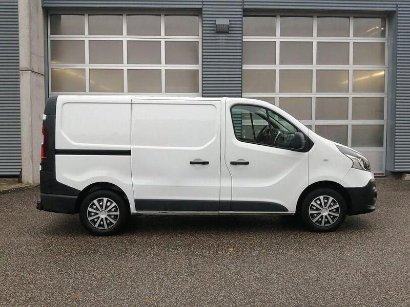 Gebraucht Renault Trafic Komfort 121 PS (88 kW) 2019 Weiss Van / Kleinbus