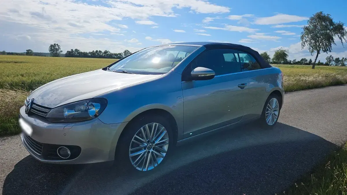 Gebraucht VW Golf Cabriolet Cup 105 PS (77 kW) 2014 Silber Cabrio