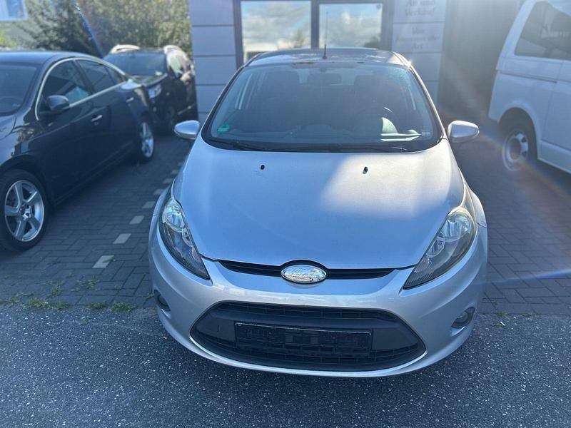 Silber Gebraucht 2008 Ford Fiesta Kleinwagen | 1.500 € (Guter Preis) - Bild 1/3