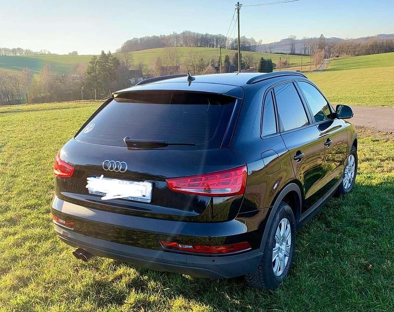 Gebraucht Audi Q3 Comfort 150 PS (110 kW) 2017 Schwarz SUV