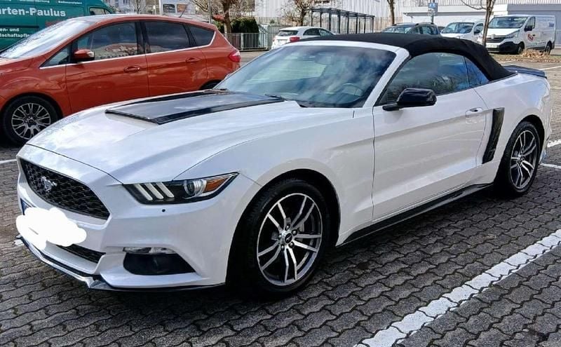 Second-hand Ford Mustang 317 CP (233 kW) 2018 Cabrio
