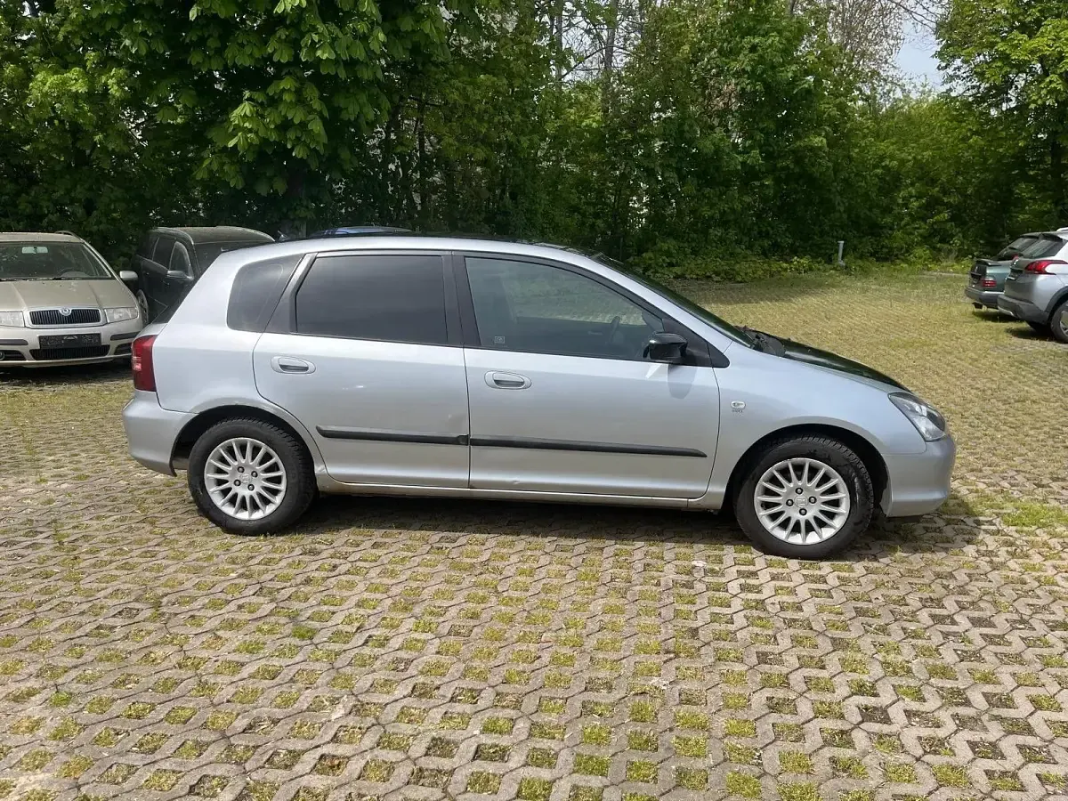Gebraucht Honda Civic LS 90 PS (66 kW) 2003 Silber Limousine