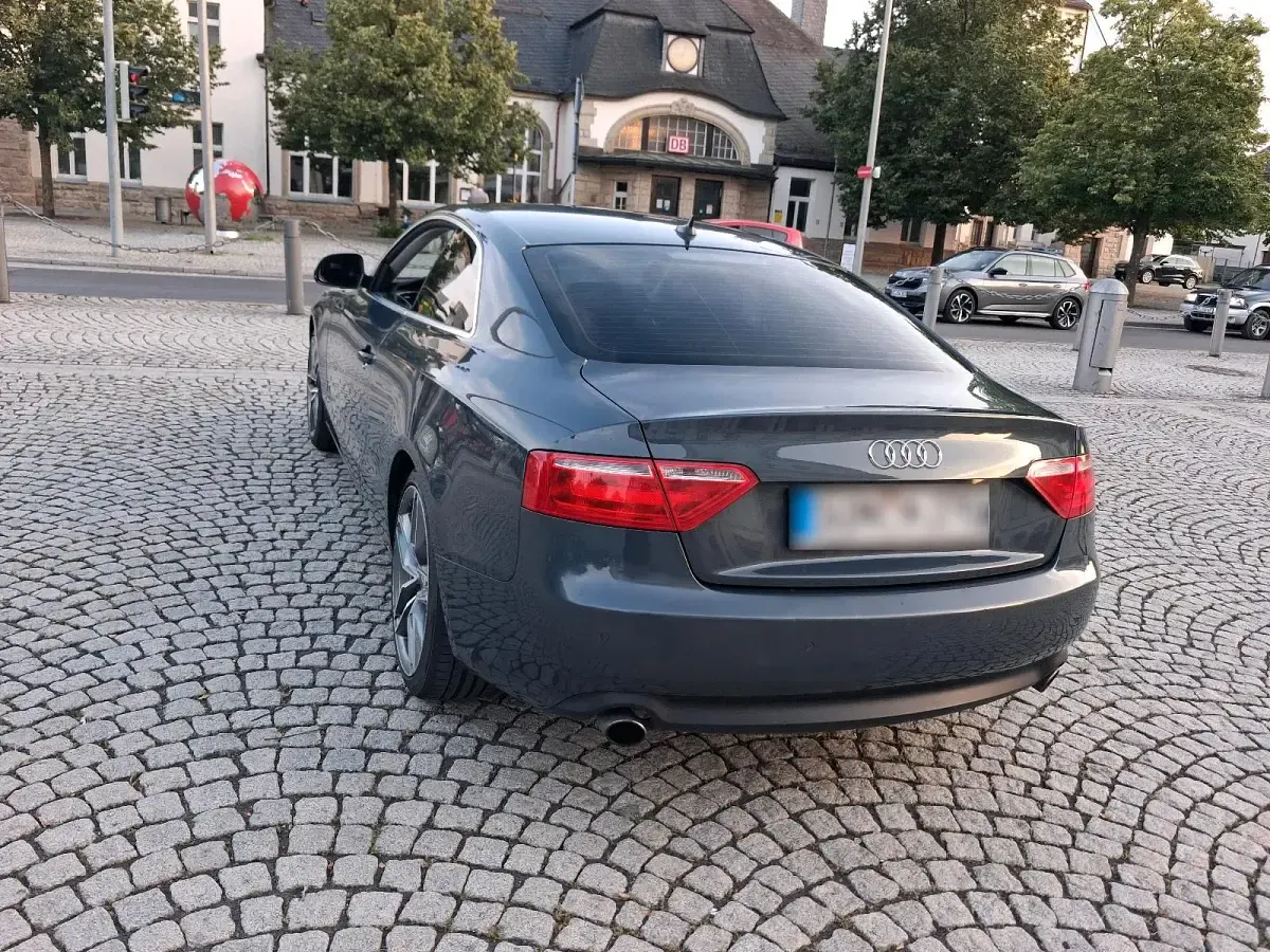 Gebraucht Audi Coupé 250 PS (183 kW) 2008 Grau Coupé