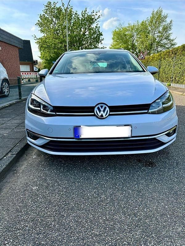 Gebraucht VW Golf VII R-line 150 PS (110 kW) 2017 Weiß Kombi