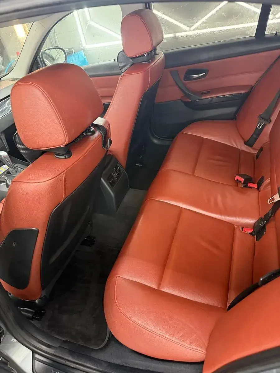 Gebraucht BMW 320 Lifestyle 184 PS (135 kW) 2011 Grau Limousine