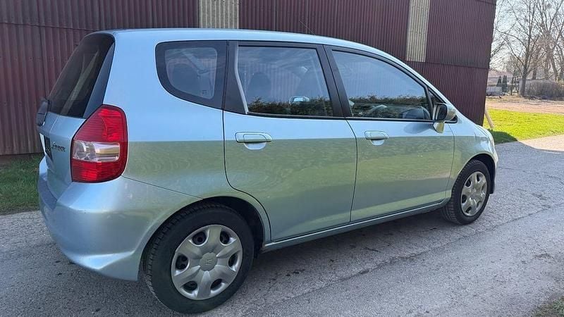 Gebraucht Honda Jazz LS 83 PS (61 kW) 2007 Blau Kleinwagen