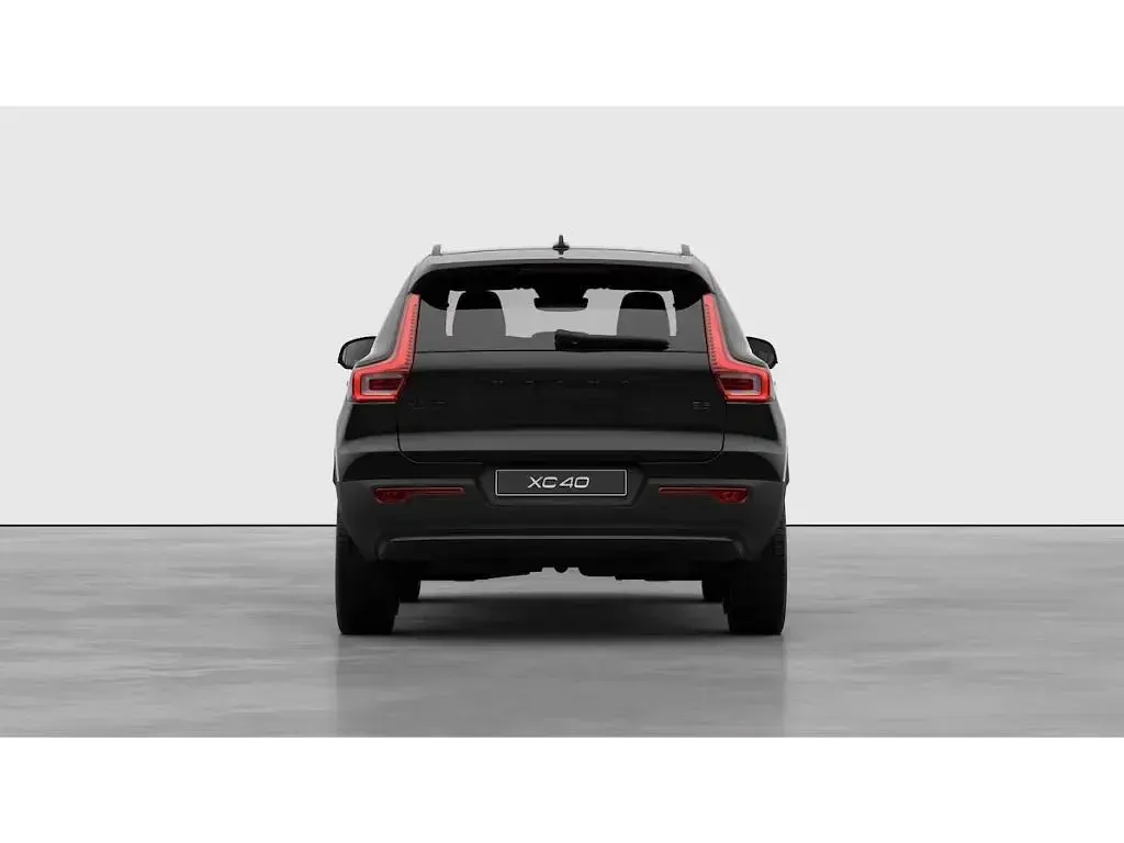 Neu Volvo XC40 Plus 163 PS (119 kW) 2026 Schwarz SUV