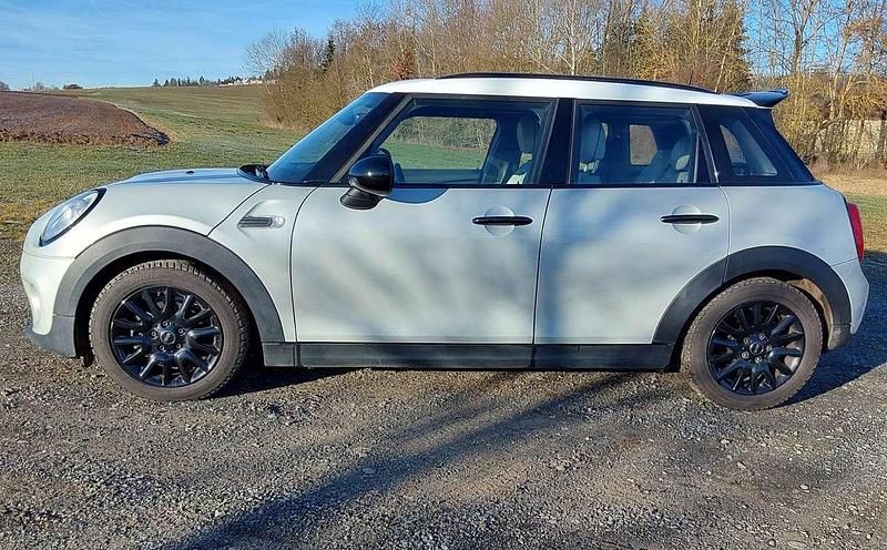Grau Gebraucht 2016 Mini Cooper Kleinwagen | 12.300 € (Guter Preis) - Bild 1/4