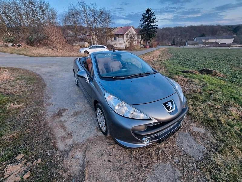 Gebraucht Peugeot 207 150 PS (110 kW) 2007 Silber Cabrio