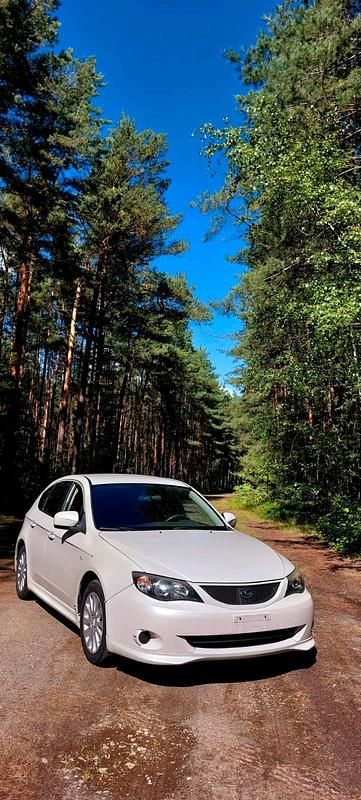 Weiß Gebraucht 2007 Subaru Impreza Kleinwagen | 2.800 € (Fairer Preis) - Bild 1/4