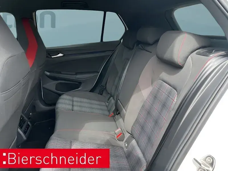 Gebraucht VW Golf VIII GTI 245 PS (180 kW) 2024 Weiß Kleinwagen
