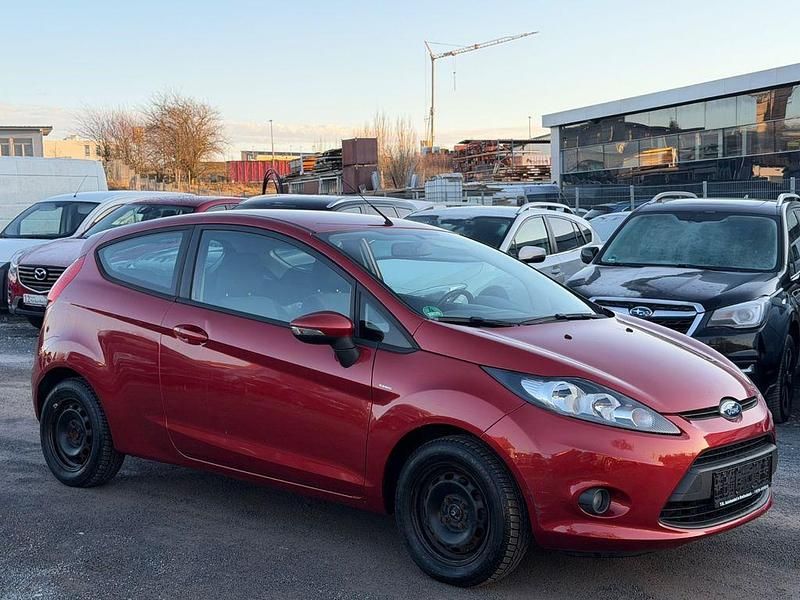 Gebraucht Ford Fiesta Trend 60 PS (44 kW) 2009 Rot Kleinwagen