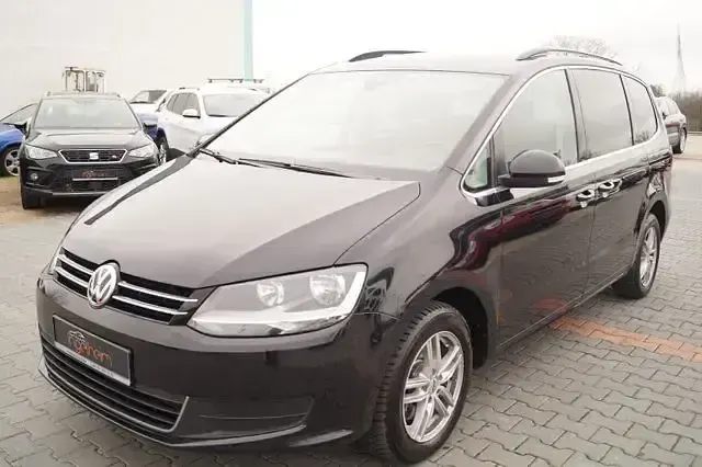 Gebraucht VW Sharan Comfortline 210 PS (154 kW) 2020 Deep black Van / Kleinbus