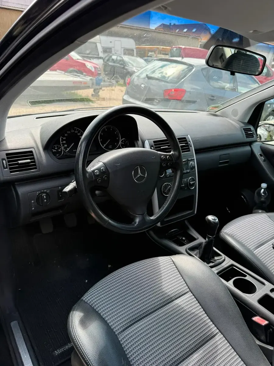Gebraucht Mercedes A170 116 PS (85 kW) 2005 Schwarz Kleinwagen