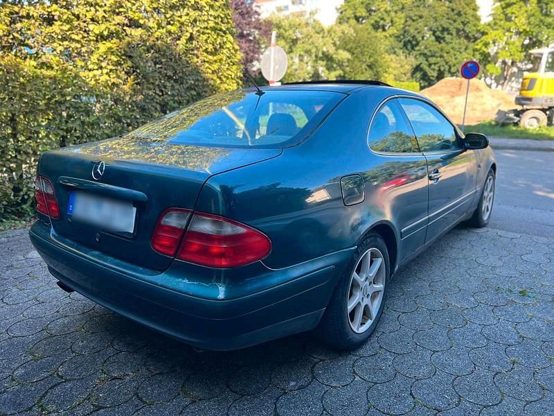 Gebraucht Mercedes CLK200 136 PS (100 kW) 1997 Grün Coupé