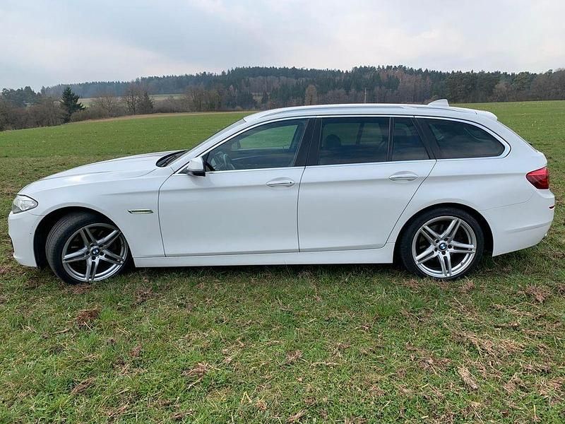 Gebraucht BMW 520 190 PS (139 kW) 2017 Weiß Kombi