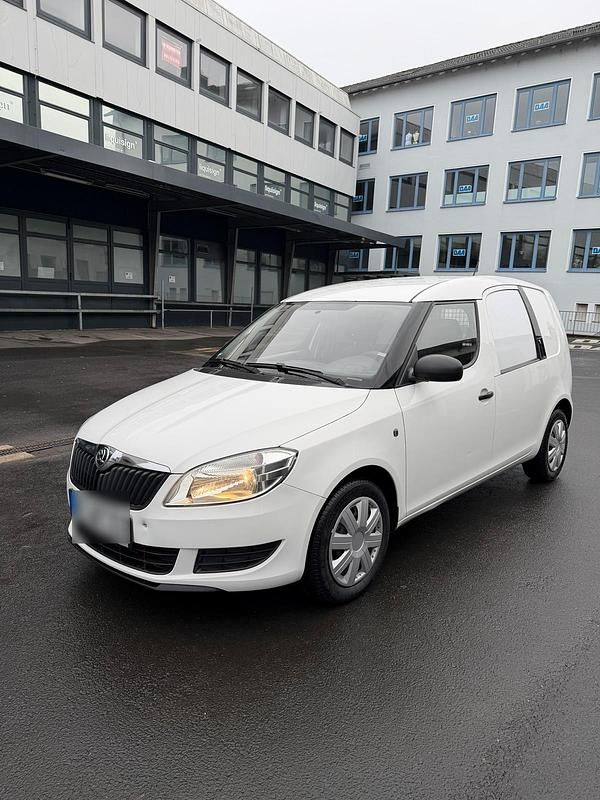 Weiß Gebraucht 2013 Skoda Roomster Van / Kleinbus | 3.150 € (Guter Preis) - Bild 1/4