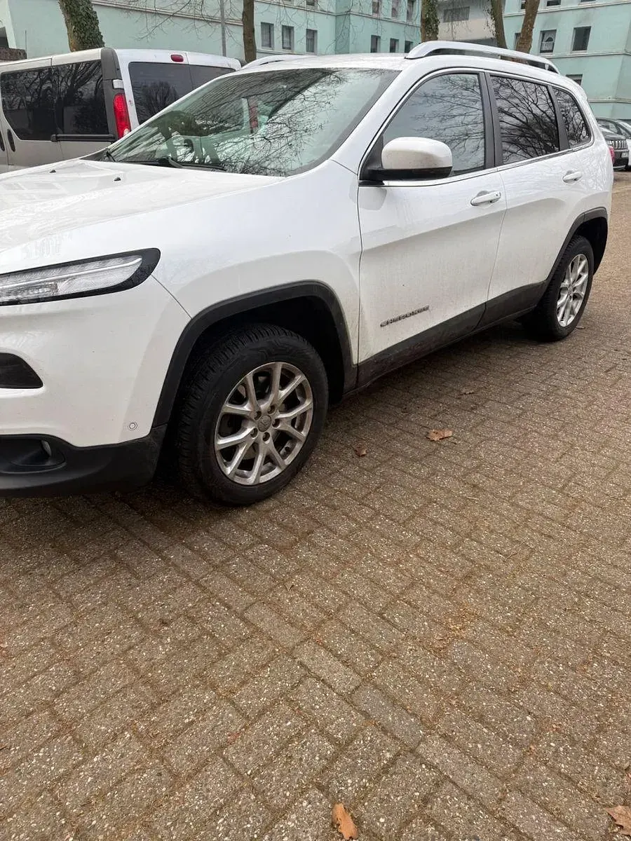 Gebraucht Jeep Cherokee Limited 194 PS (142 kW) 2018 Weiß SUV