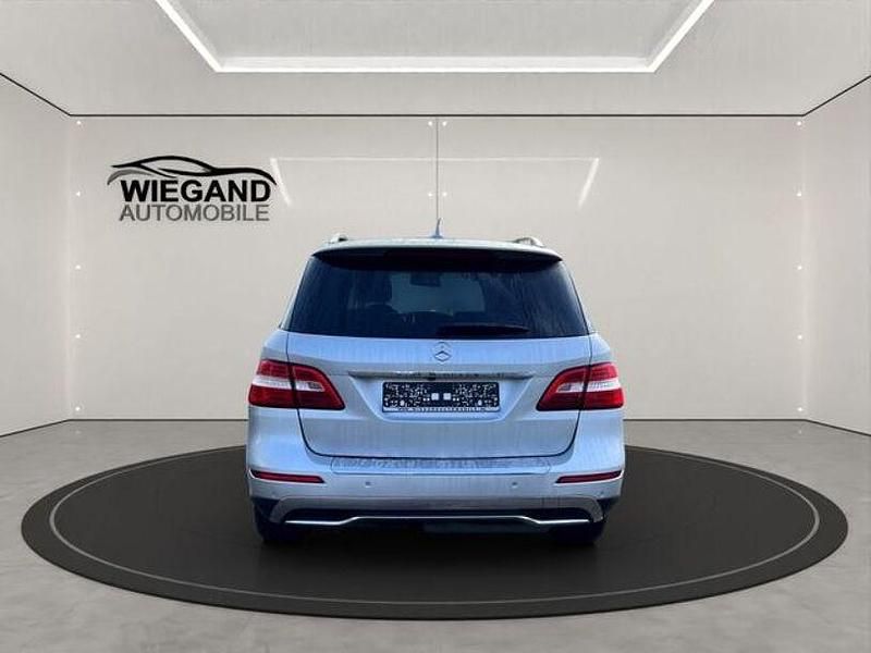 Gebraucht Mercedes ML350 258 PS (189 kW) 2013 Silber SUV