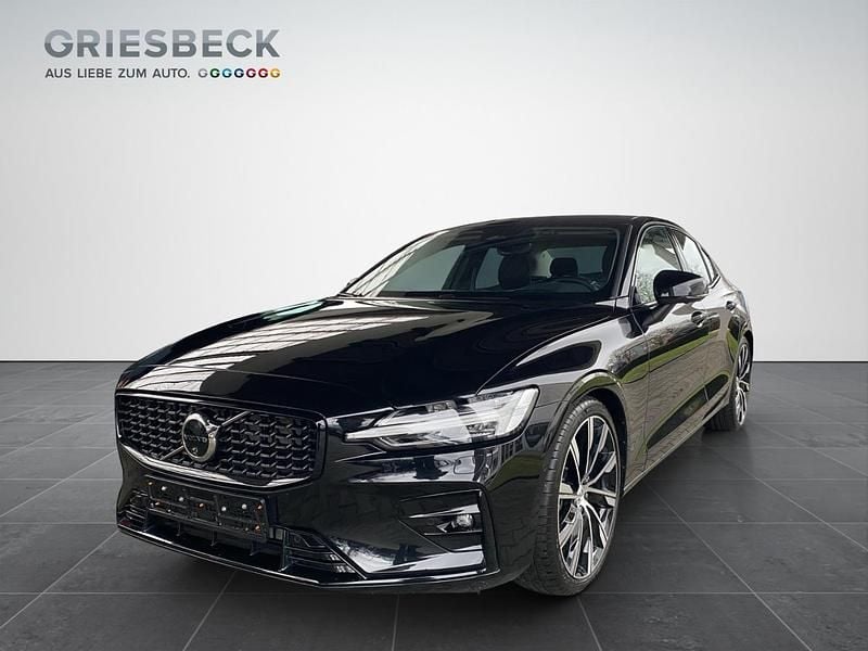 Gebraucht Volvo S60 Ultimate 250 PS (183 kW) 2023 Onyx black Limousine