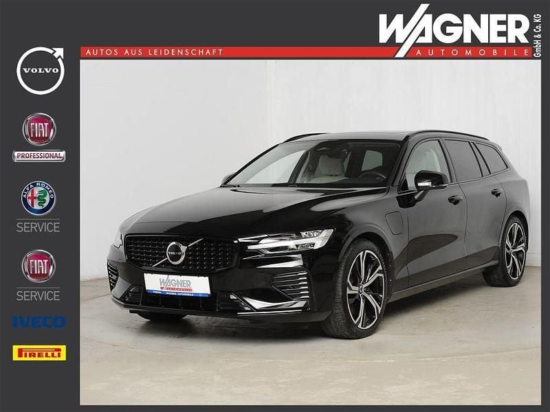 Gebraucht Volvo V60 Plus 310 PS (228 kW) 2023 Schwarz Kombi