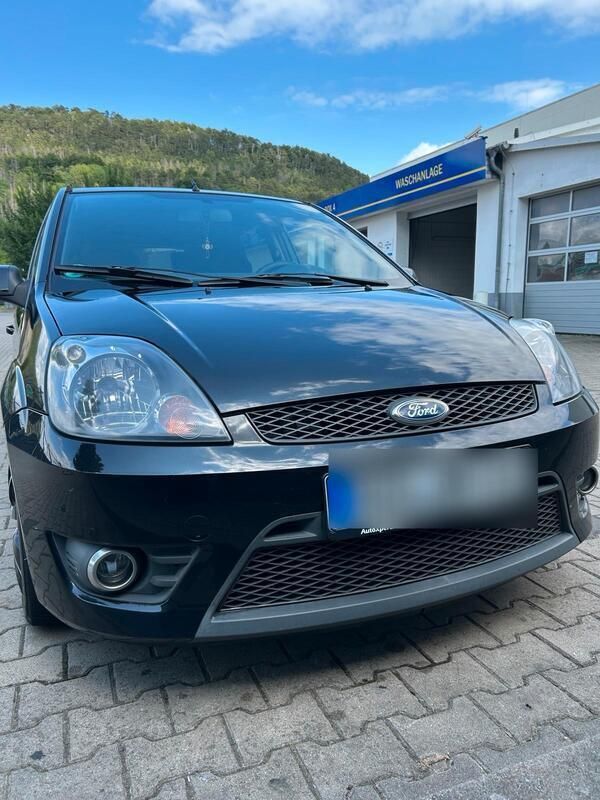 Schwarz Gebraucht 2007 Ford Fiesta Kleinwagen | 2.400 € (Teuer) - Bild 1/4