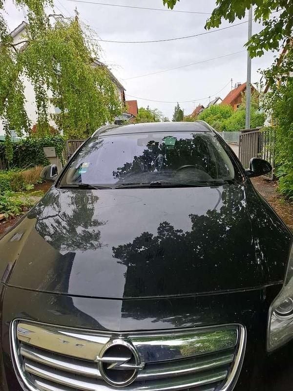Schwarz Gebraucht 2011 Opel Insignia S Kombi | 4.000 € (Guter Preis) - Bild 1/4