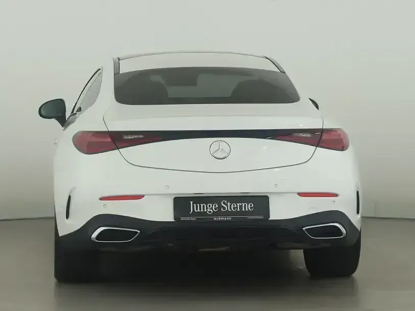 Gebraucht Mercedes CLE450 Premium 381 PS (280 kW) 2025 Manufaktur lack manufaktur opalithweiss bright Coupé