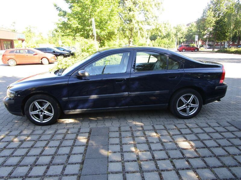 Gebraucht Volvo S60 163 PS (119 kW) 2004 Blau Limousine