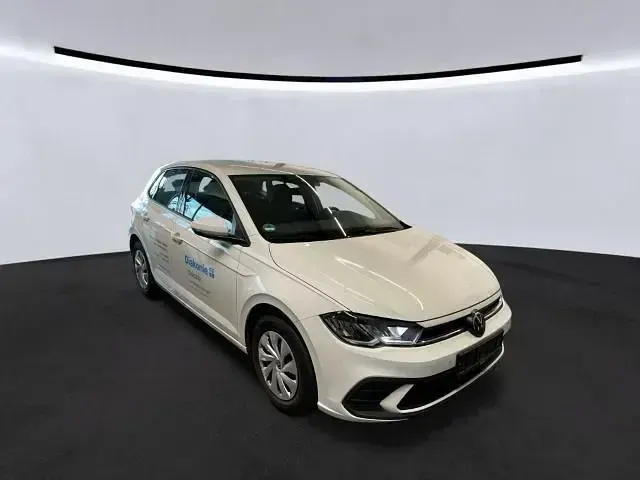 Gebraucht VW Polo Life 80 PS (58 kW) 2023 Pure white Kleinwagen