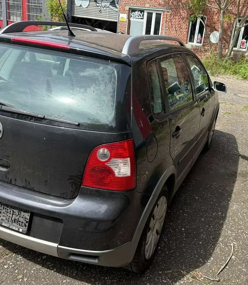 Brugt VW Polo Cross 75 HK (55 kW) 2005 Sort Hatchback