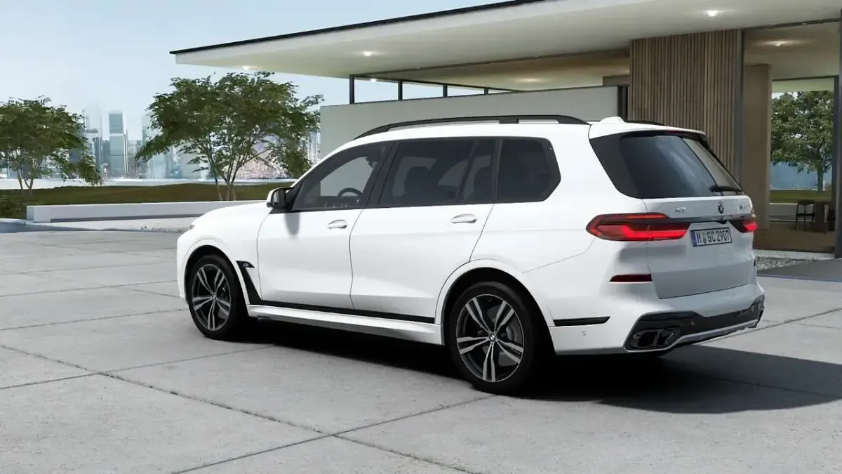 Neu BMW X7 M Sport 530 PS (389 kW) 2026 Alpinweis uni SUV