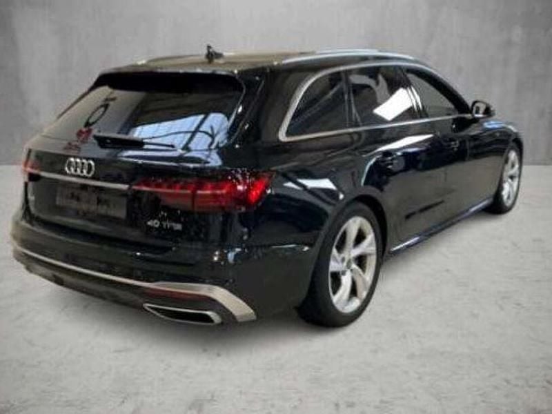 Gebraucht Audi A4 S-Line 204 PS (150 kW) 2023 Mythosschwarz metallic Kombi