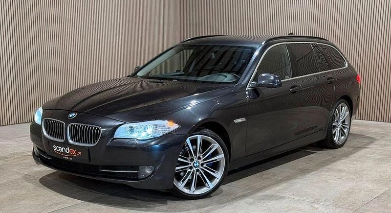 Gebraucht BMW 520 Performance 184 PS (135 kW) 2013 Grau Kombi